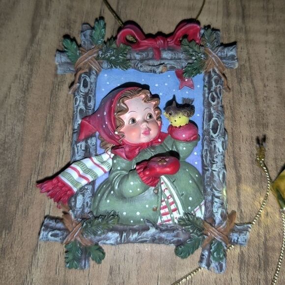 Vintage Heirloom Ornaments from Ashton Drake “Christmas in the Woods” 6 Piece. - Picture 8 of 10